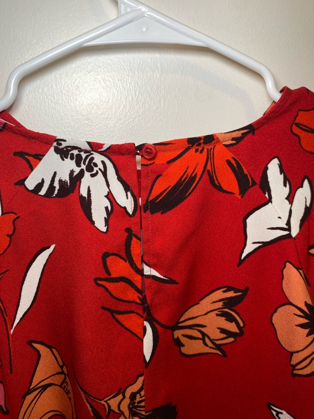 Ann Taylor Red Floral Long-Sleeve Blouse - Picture 4 of 6